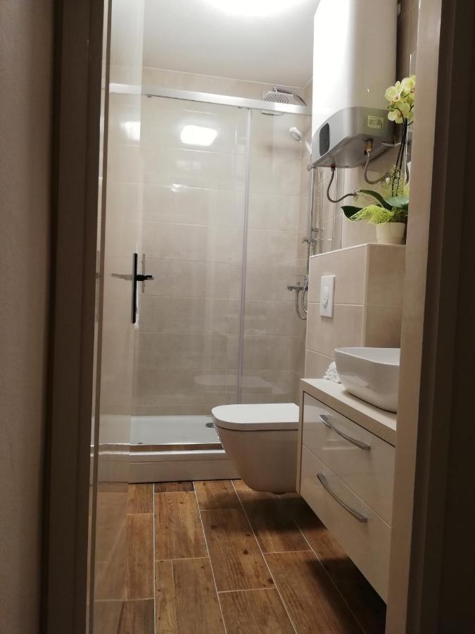 Apartments Indira Lovište المظهر الخارجي الصورة